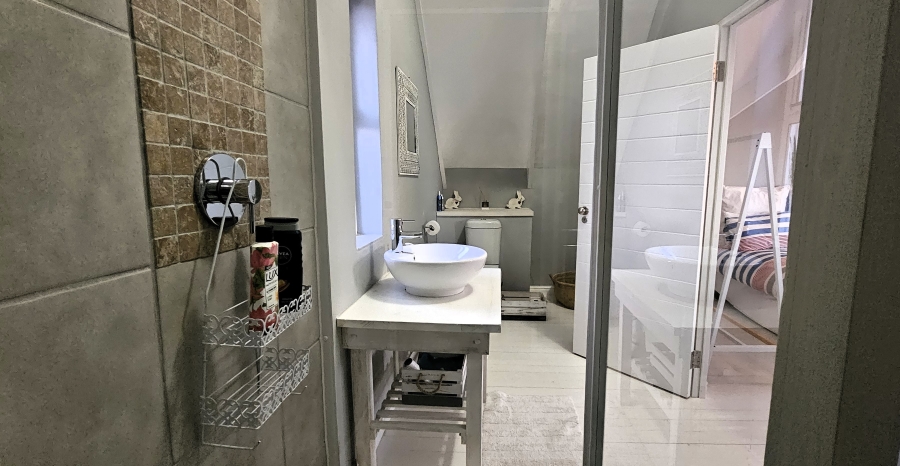 4 Bedroom Property for Sale in Myburgh Park Western Cape